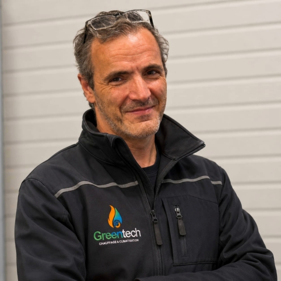 Technicien GreenTech en intervention